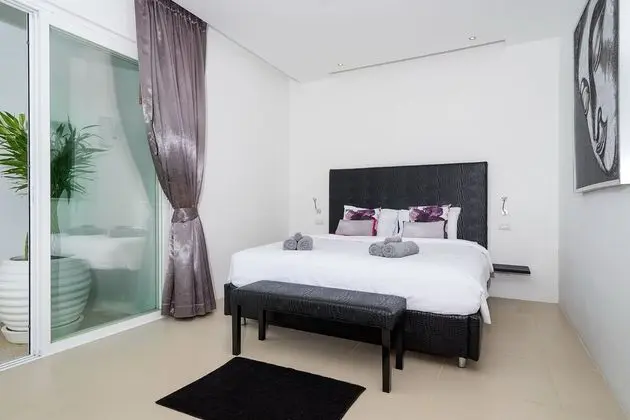 Luxury Sea View Pool Villa H 4-Bedroom