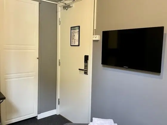 Tek Kişilik Oda, Ortak Banyo