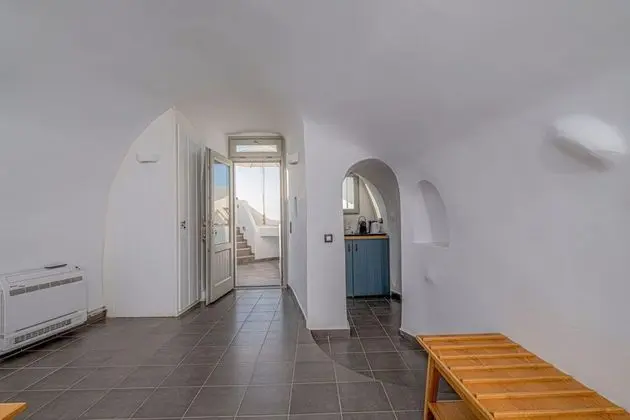 Luxury Süit, Jakuzi (Cave - Caldera View)
