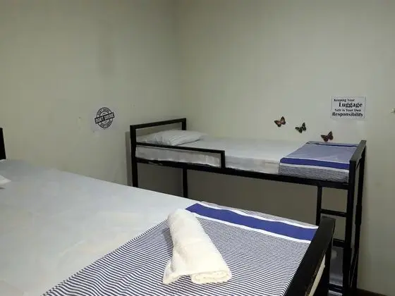 Economy Ortak Ranzalı Oda, Sadece erkekler için, Sigara İçilmez