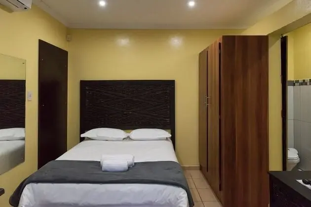 Comfort Tek Büyük Yataklı Oda