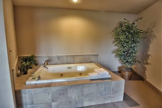 Daire, 1 Büyük (Queen) Boy Yatak ve Çekyat, Jakuzi