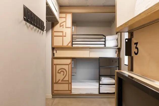 Dört Kişilik Oda, Özel Banyo