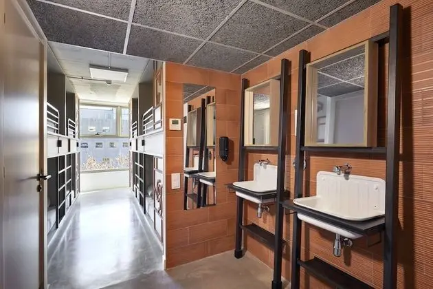 Ortak Ranzalı Oda, Karma Ranzalı Oda (1 bed in a 8-Bed Dormitory Room)