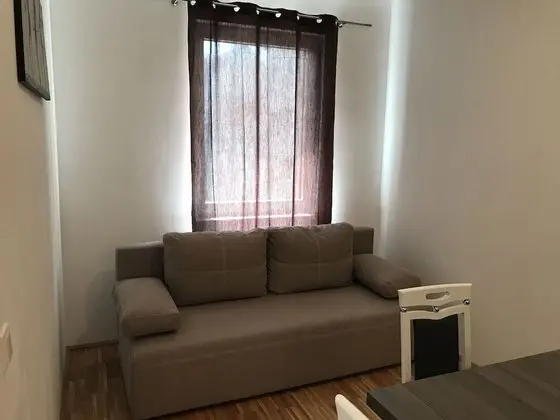 Deluxe Apart Daire, 2 Yatak Odası, Balkon (Arsenal TOP 6 incl. Extra Fees)