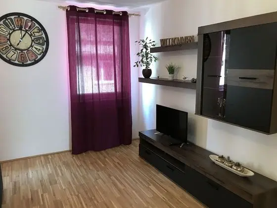 Deluxe Apart Daire, 2 Yatak Odası, Balkon (Arsenal TOP 6 incl. Extra Fees)