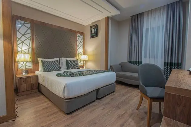 Deluxe Tek Büyük Yataklı Oda