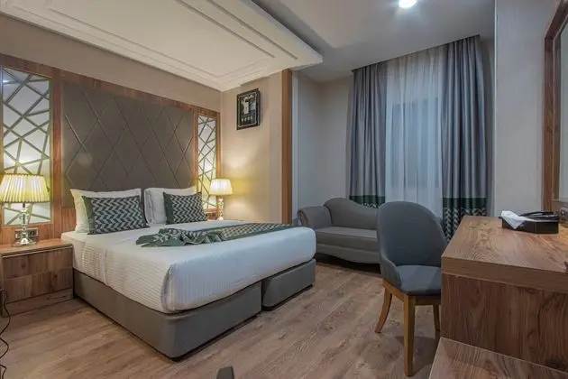 Deluxe Tek Büyük Yataklı Oda