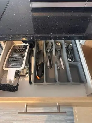 Büyük Yataklı Tek Kişilik Oda