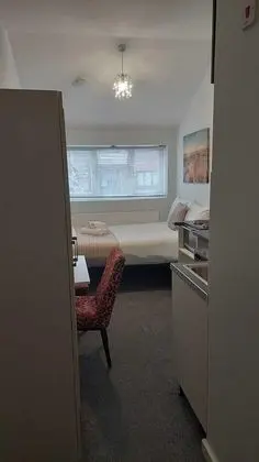 Büyük Yataklı Tek Kişilik Oda