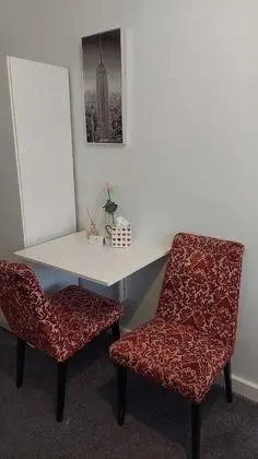 Büyük Yataklı Tek Kişilik Oda