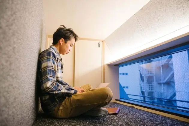 Oda, Sigara İçilmez, Buzdolabı ve Mikrodalga (Capsule Room, Men only floor)