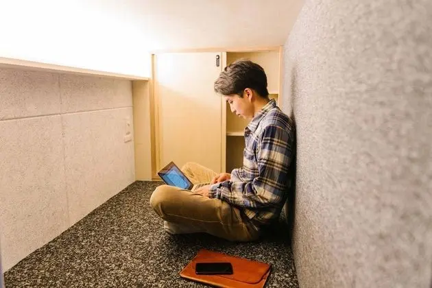 Oda, Sigara İçilmez, Buzdolabı ve Mikrodalga (Capsule Room, Men only floor)