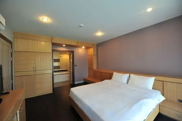Supersized One bedroom