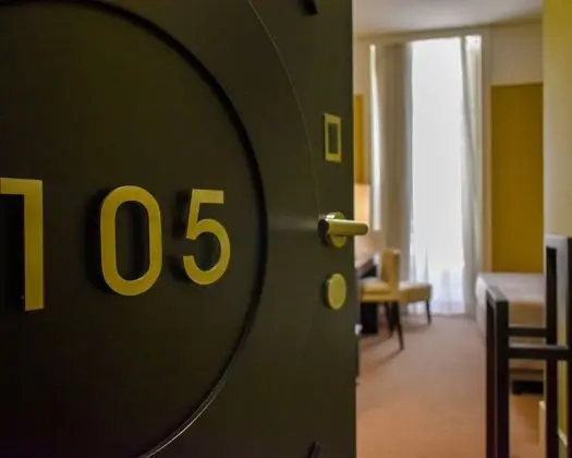 Standard Tek Büyük veya İki Ayrı Yataklı Oda