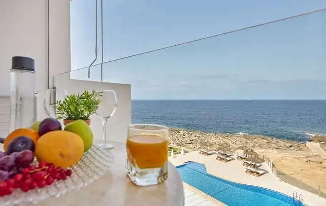 Tek Büyük Yataklı Oda, Deniz Manzaralı