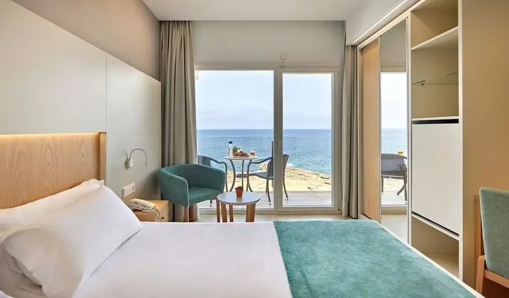 Tek Büyük Yataklı Oda, Deniz Manzaralı