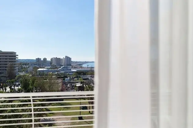 Comfort Tek Büyük veya İki Ayrı Yataklı Oda, Balkon