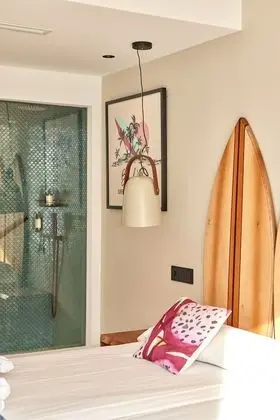 Hang Loose Suite