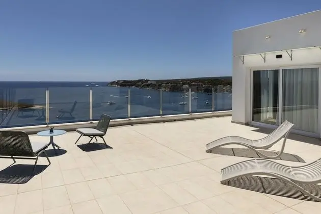 Hang Loose Suite