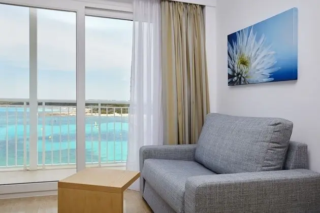Superior Oda, Balkon, Deniz Manzaralı (2 adults + 1 child)