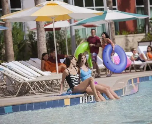 Standard Oda, 2 Büyük (Queen) Boy Yatak, Sigara İçilmez (Poolside)