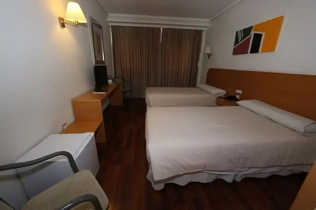 Basic Tek Büyük Yataklı Oda