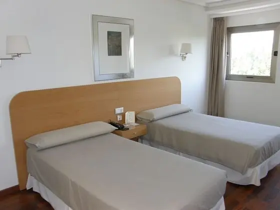 Büyük Yataklı Tek Kişilik Oda