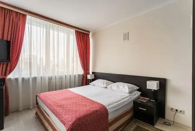 Standard Tek Büyük Yataklı Oda