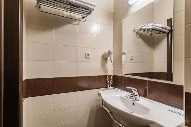 Standard Tek Büyük Yataklı Oda