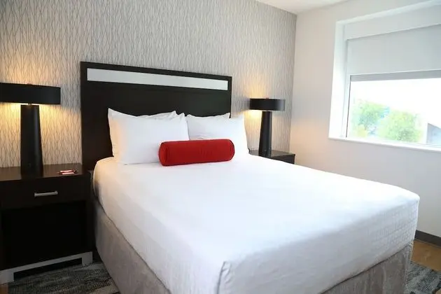 Classic Oda, 1 Büyük (Queen) Boy Yatak
