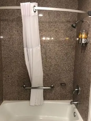 Standard Tek Kişilik Oda, 2 Büyük (Queen) Boy Yatak, Sigara İçilmez, Buzdolabı ve Mikrodalga