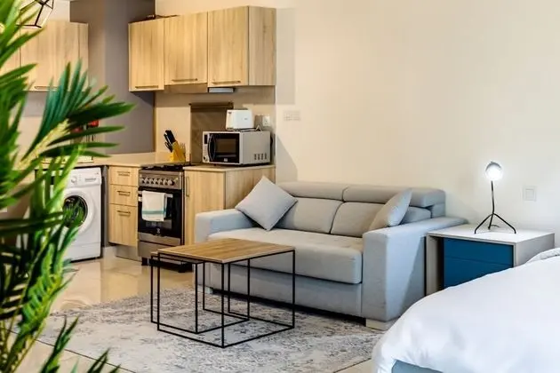 Deluxe Stüdyo, 1 En Büyük (King) Boy Yatak, Balkon, Kanal Manzaralı