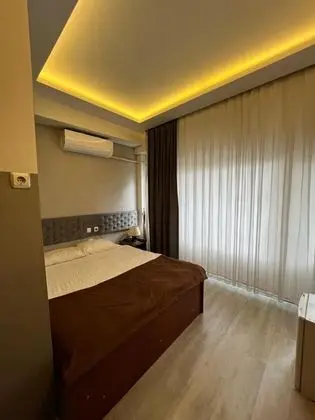 Çift Kişilik, Şehir Manzaralı