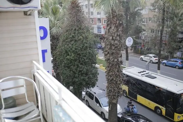 Çift Kişilik, Şehir Manzaralı