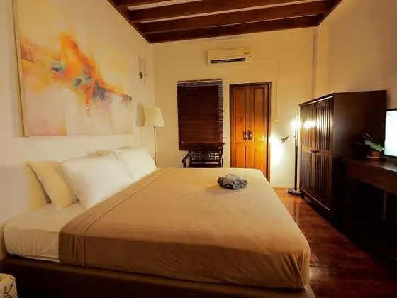 Standard Room with Private Bathroom