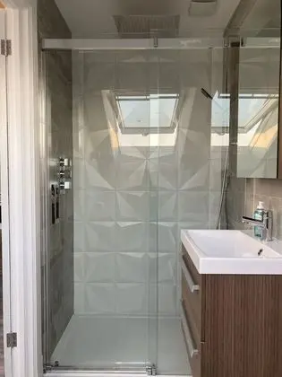 Luxury Tek Büyük Yataklı Oda