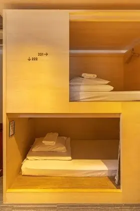 Ortak Ranzalı Oda, Sadece kadınlar için (14 beds room)