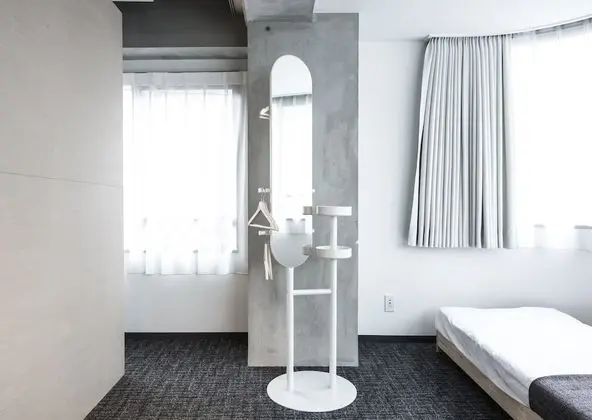 Oda, Karma Ranzalı Oda, Ortak Banyo (Semi Private)