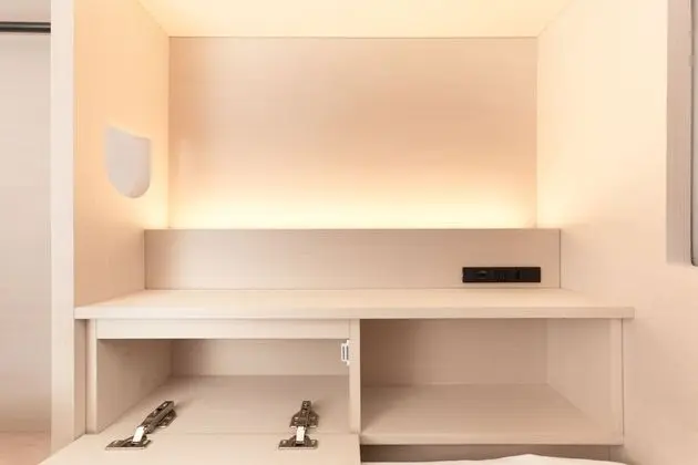 Ortak Ranzalı Oda, Sadece kadınlar için, Ortak Banyo