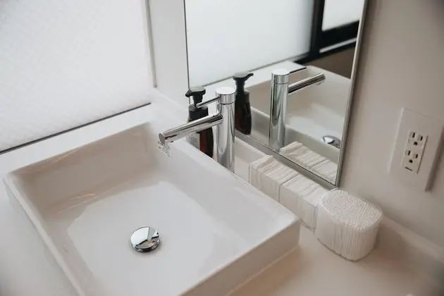 Ortak Ranzalı Oda, Sadece kadınlar için, Ortak Banyo