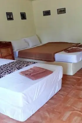 Standard Triple Room with Air Condition