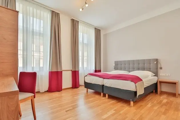 Comfort Tek Büyük veya İki Ayrı Yataklı Oda