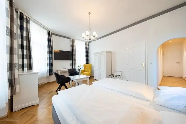 Comfort Tek Büyük veya İki Ayrı Yataklı Oda