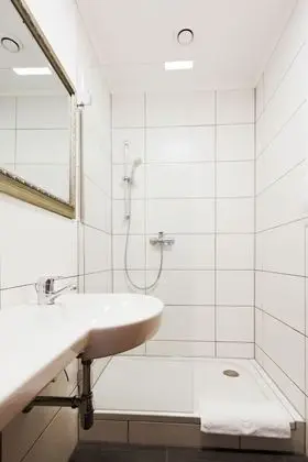 Grand Tek Büyük veya İki Ayrı Yataklı Oda