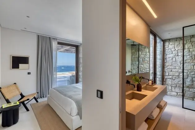 10 Bedroom Villa with Private Pool