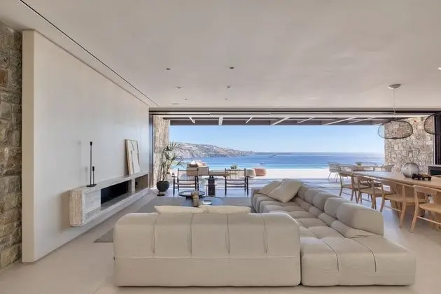 5 Bedroom Villa Private Pool & Outdoor Fireplace