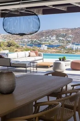 5 Bedroom Villa Private Pool & Outdoor Fireplace
