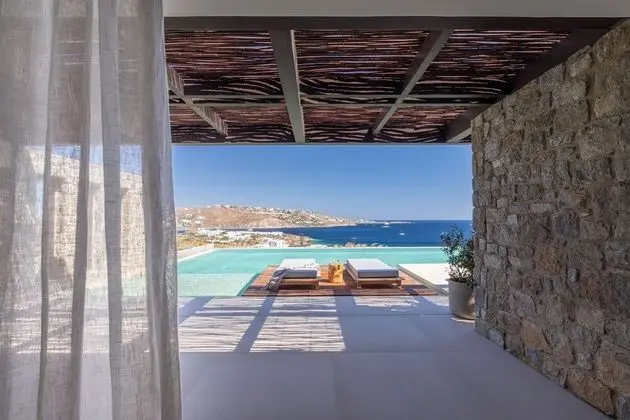 5 Bedroom Villa Private Pool & Outdoor Fireplace