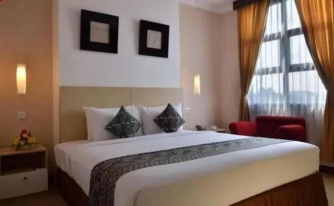 Standard Oda, Sigara İçilmez, Şehir Manzaralı